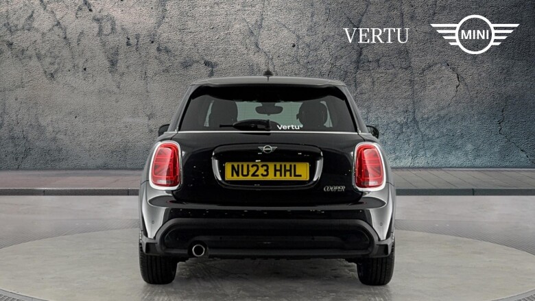 MINI Hatchback 1.5 Cooper Exclusive Premium 5dr Auto Petrol Hatchback